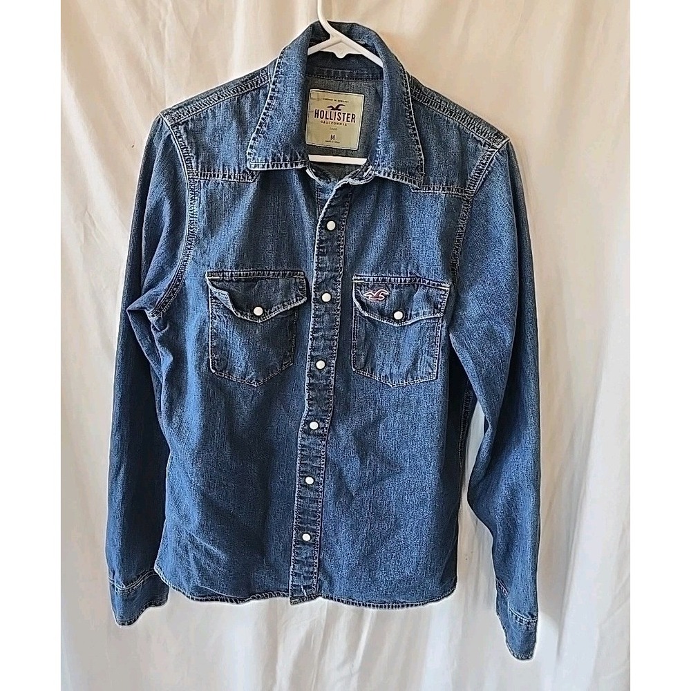 Hollister Women's Denim Long Sleeve Button Up White Snaps Pockets Logo Sz Medium